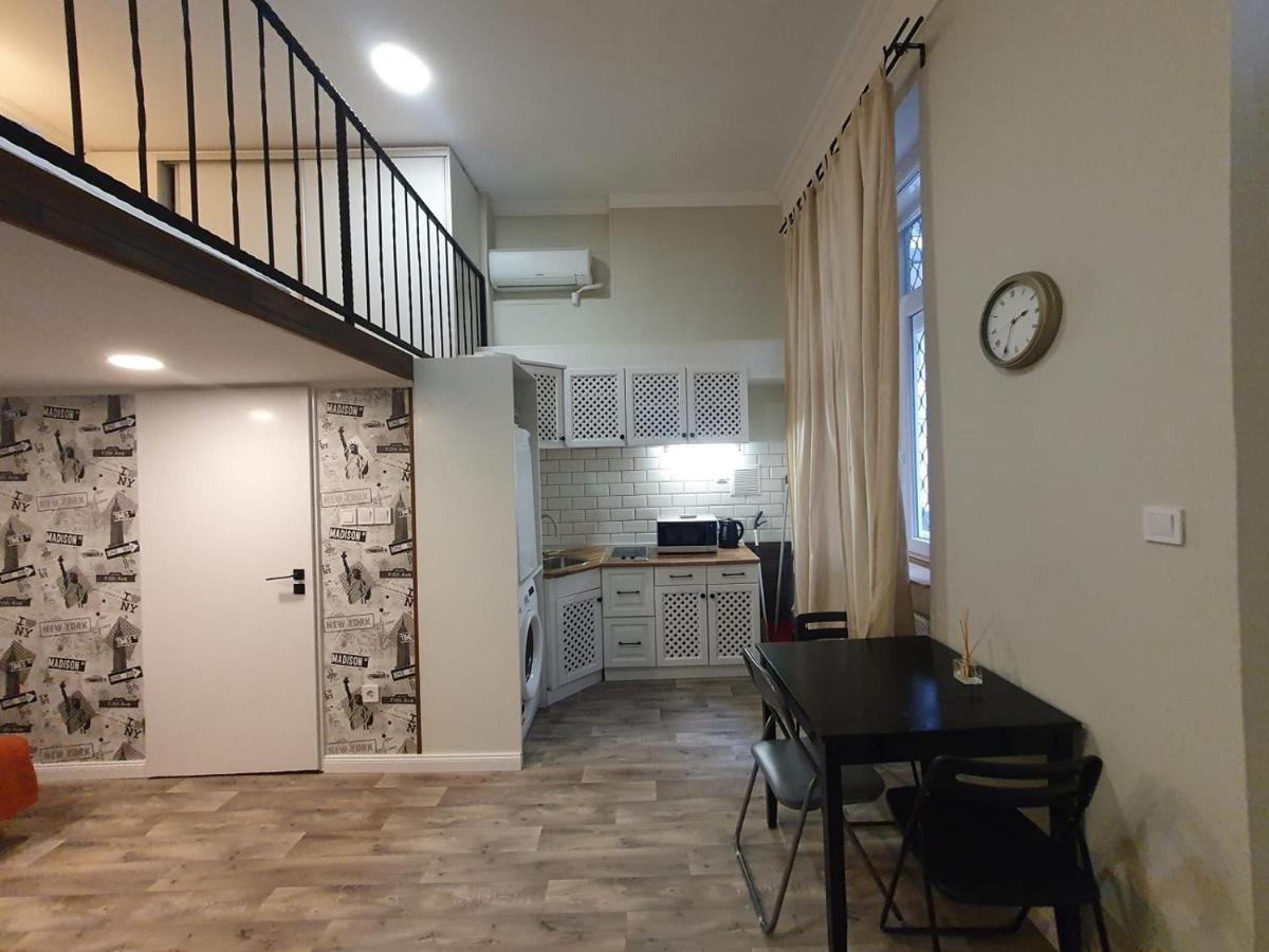 Madam With Ac And The Central Location Budapest Exterior photo